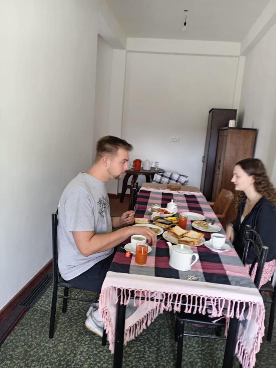 Frosty Heaven Guest House ヌワラ・エリヤ エクステリア 写真