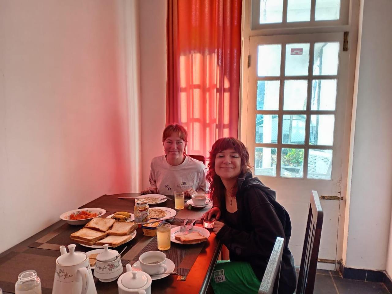Frosty Heaven Guest House ヌワラ・エリヤ エクステリア 写真